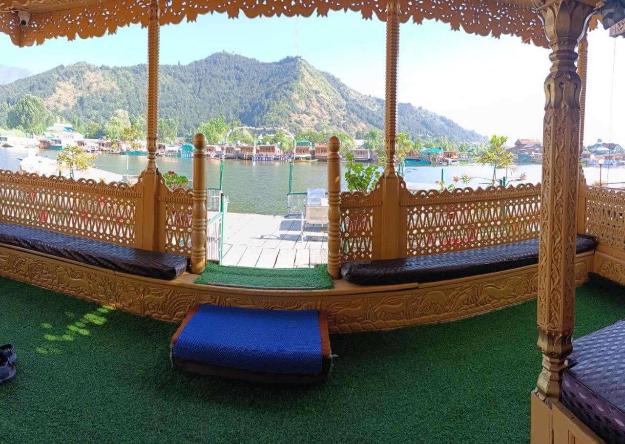 The Heritage Safina Group Of Houseboats Srīnagar Exterior foto