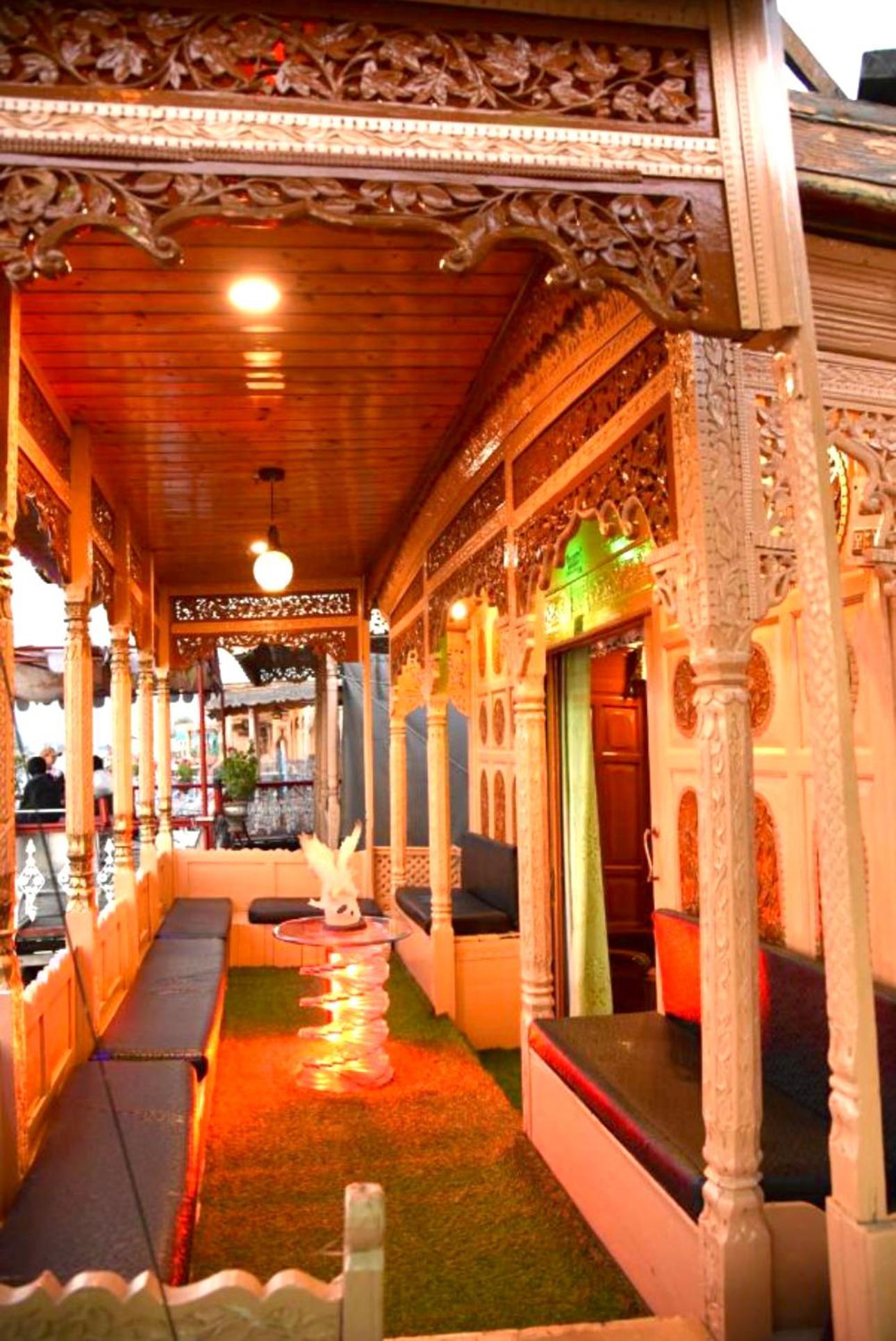 The Heritage Safina Group Of Houseboats Srīnagar Exterior foto